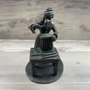 VINTAGE THE FRANKLIN MINT FINE PEWTER 1974 THE CANDLEMAKER 4"